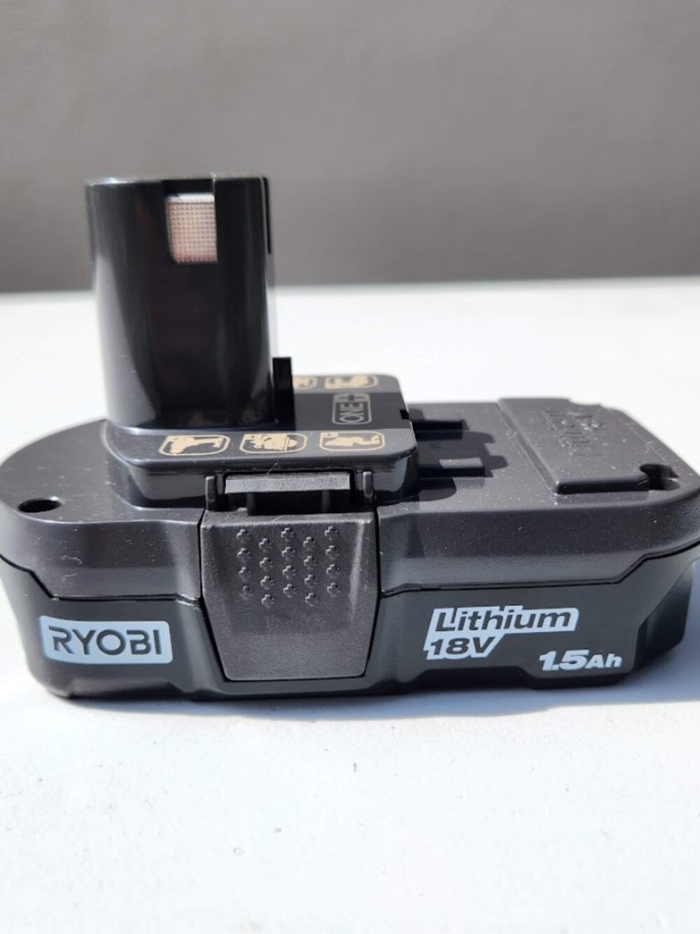 Ryobi 18V P189 1.5Ah Lithium-Ion Battery – Parts/Repair Only  Selling a Ryobi 18